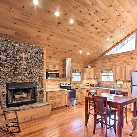 Bryson City Cabin With Wraparound Deck And Hot Tub Zewnętrze zdjęcie