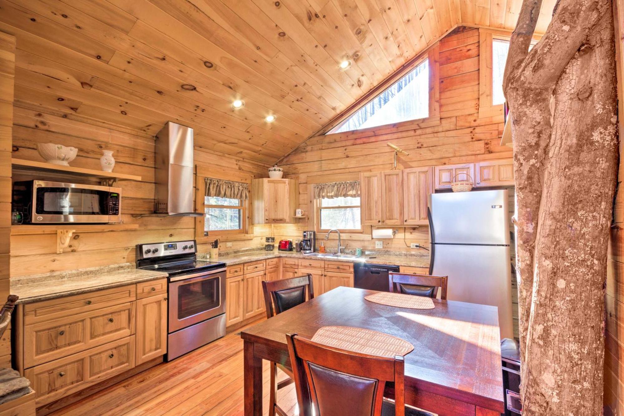 Bryson City Cabin With Wraparound Deck And Hot Tub Zewnętrze zdjęcie